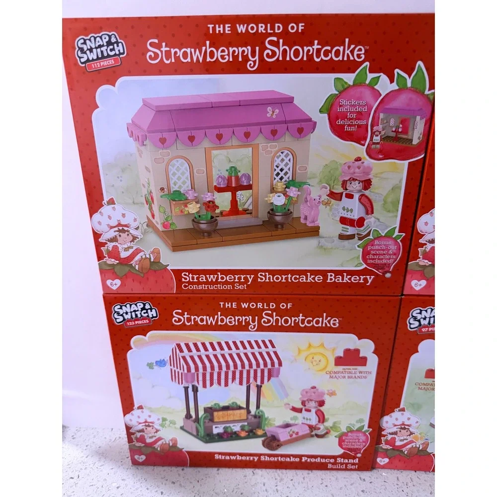 Strawberry Shortcake Snap & Switch Build Set Lot Bakery House Produce Stand Well
